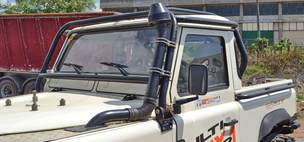 Snorkel + roll bar