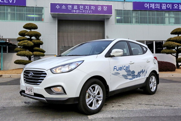 Hyundai-ix35-FCEV (2) b