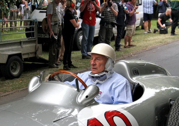 Stirling Moss sulla Mercedes-Benz W196