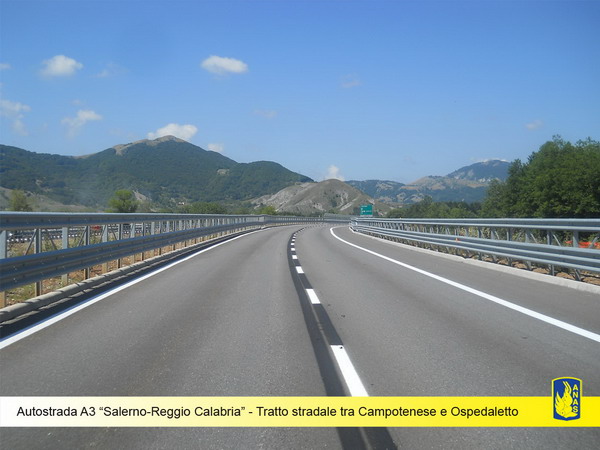 Autostrada A3 Salerno-Reggio Calabria-Campotenese e Ospedaletto b