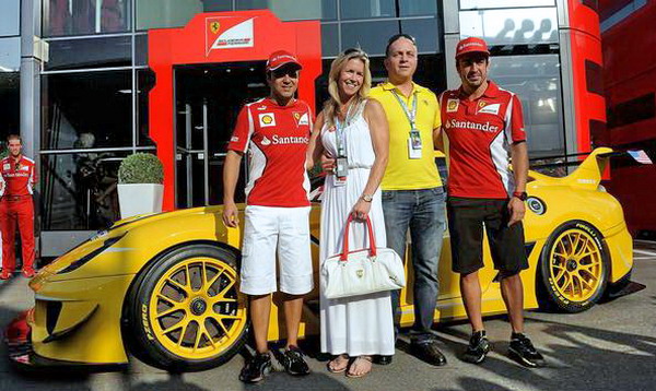 08_Felipe Massa, Christine e Ben Sloss, Fernando Alonso