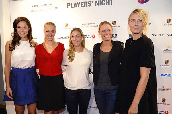 Ana-Ivanovic-6-Sabine-Lisicki-19-Angelique-Kerber-14-Caroline-Wozniacki-5-e-Maria-Sharapova-2-_Porsche-Tennis-Grand-Prix-2015