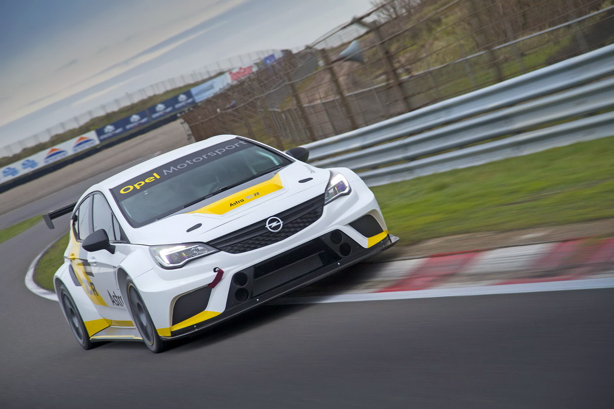 Opel-Astra-TCR-299181[1]