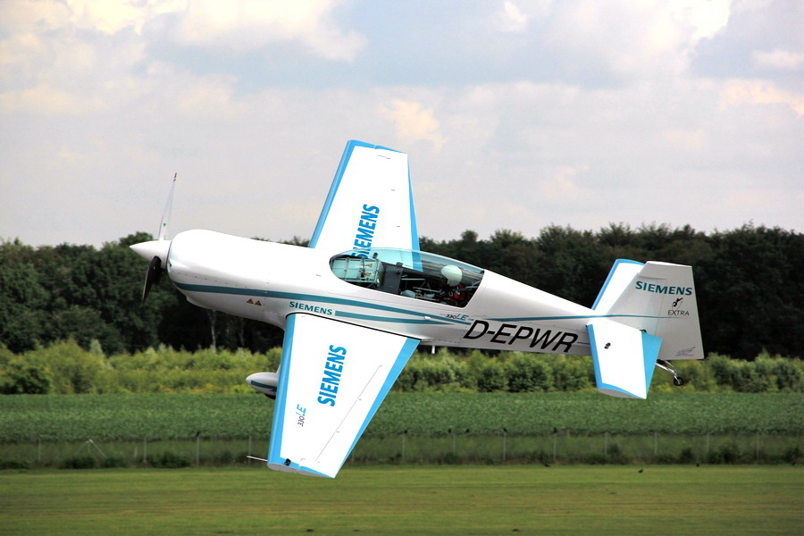Erstflug mit Weltrekord-Motor / Maiden flight with a record-setting motor