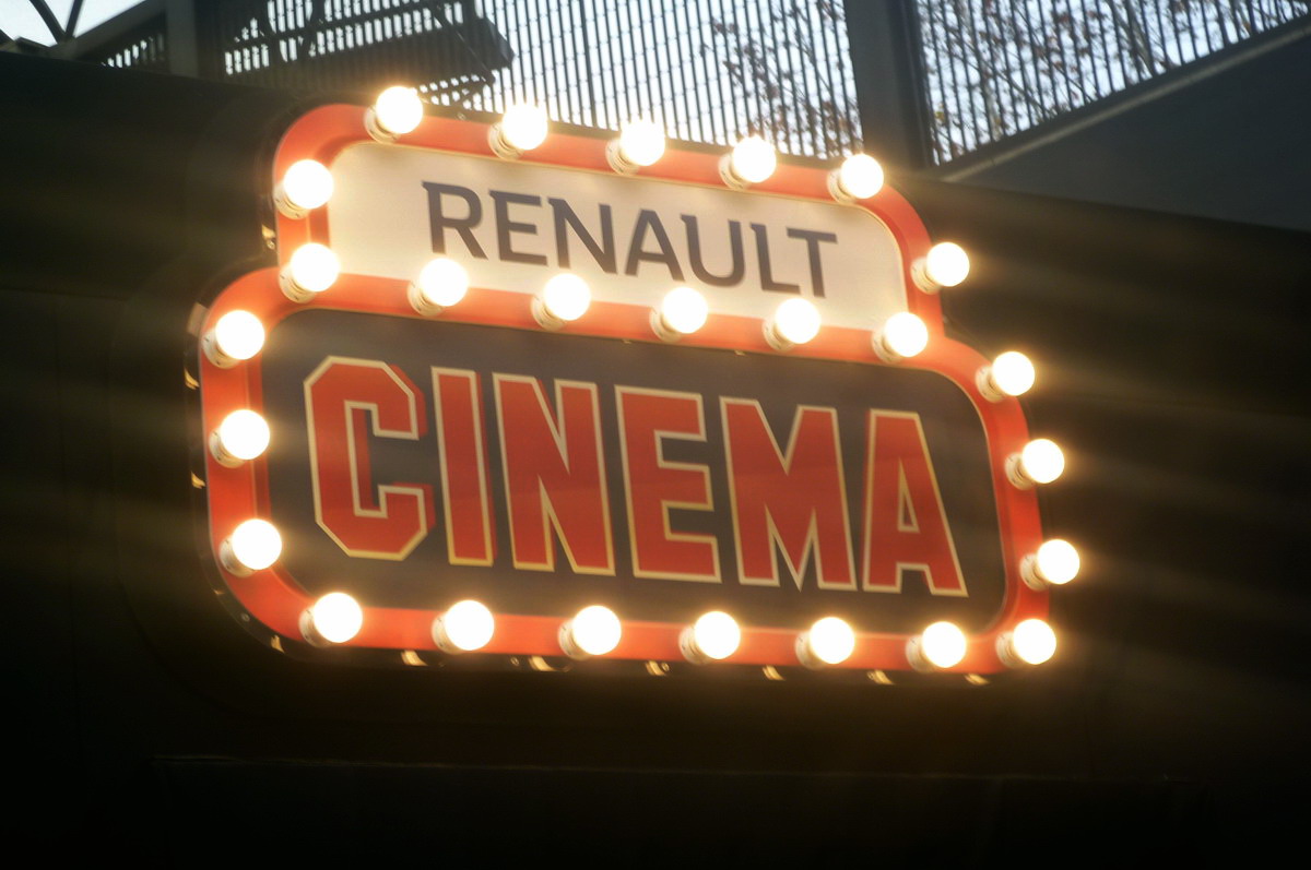 Motori360_Renault-cinema (7)