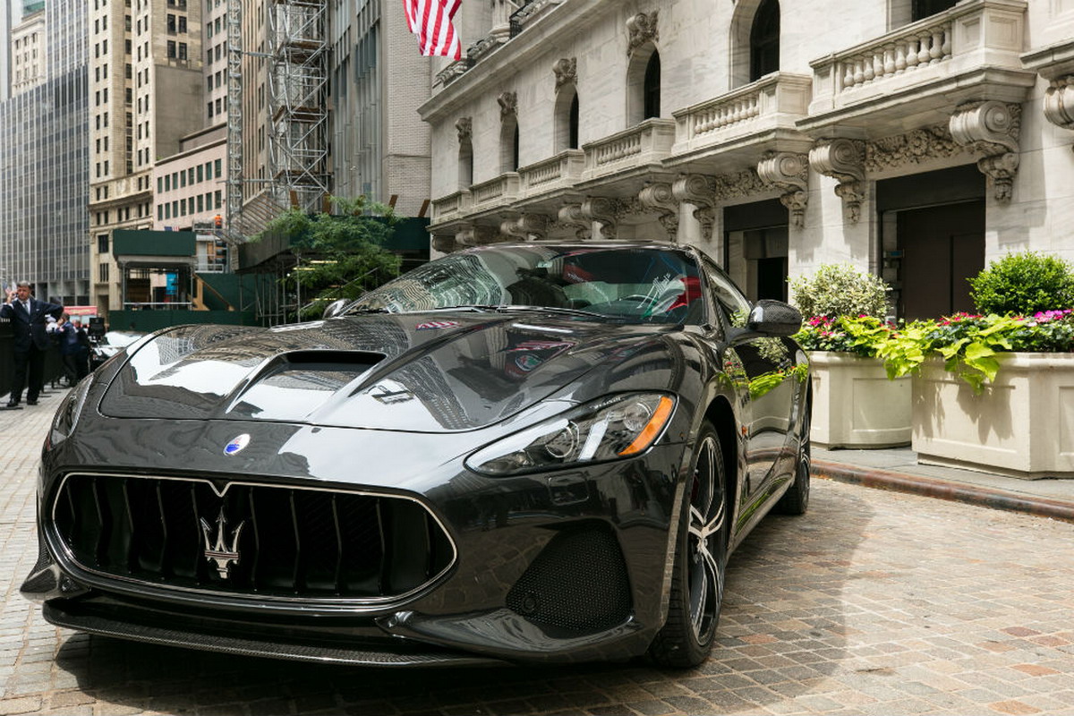 Motori360_Maserati GranTurismo MC MY18 al New York Stock Exchange_2017_1