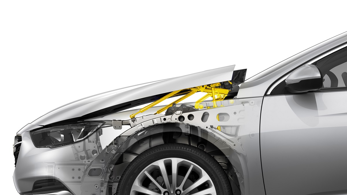 Opel Insignia Active-Hood Pedestrian Safety System