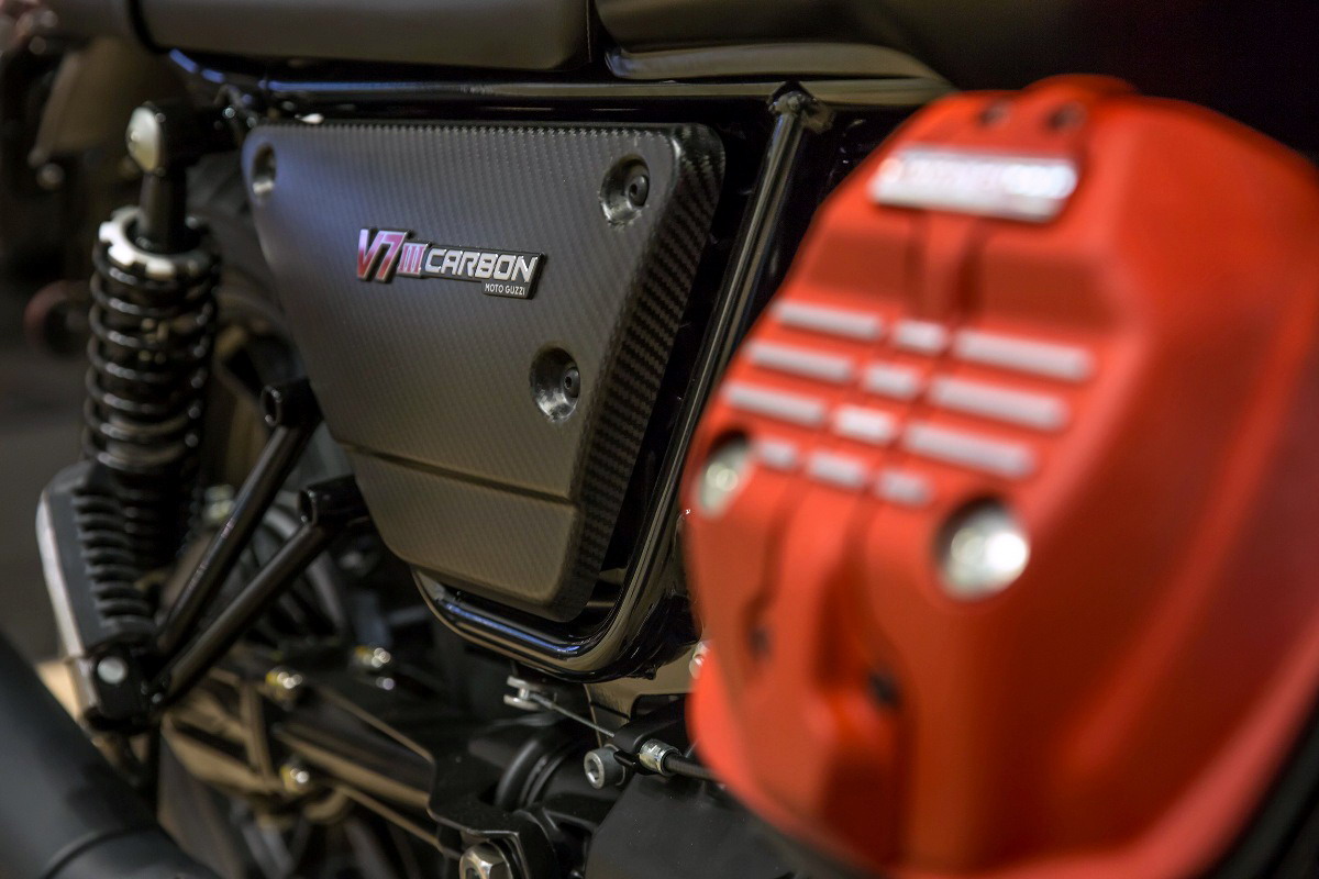 Motori360-MotoGuzzi-V7-Carbon-primo-paragrafo