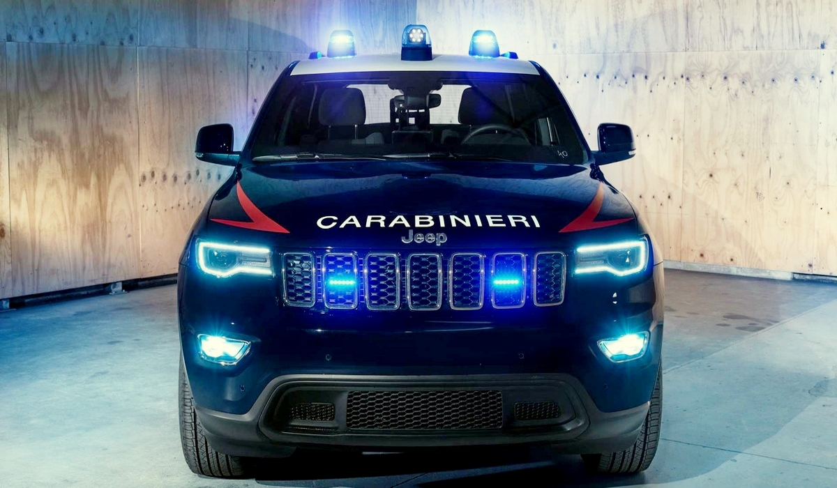 Motori360-Jeep-Grand-Cherokee-Carabinieri-07