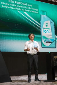 Motori360_Giuseppe_D_Arrigo_CEO_presenta_Petronas_iona